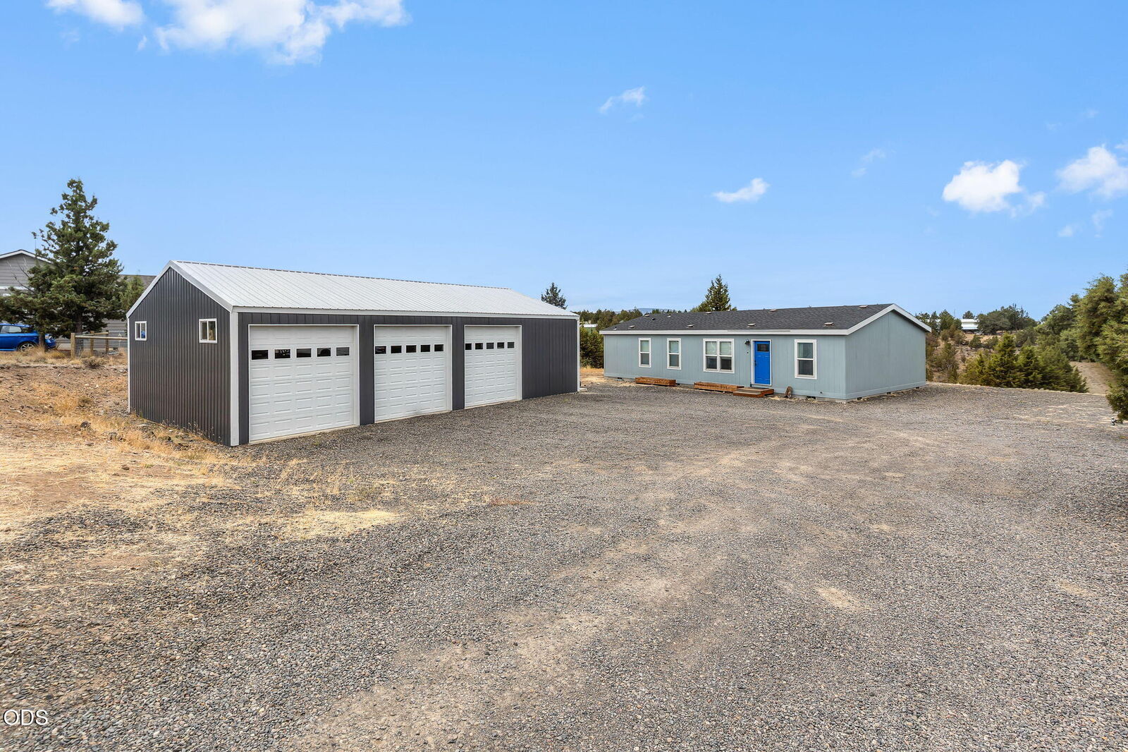 Property Photo: 5155 SE David Way OR 97754