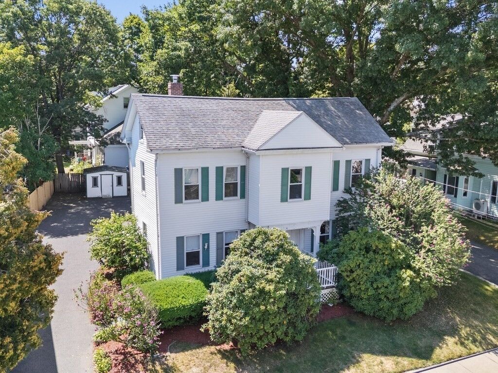 Property Photo:  32 Vernon Street  MA 02453 
