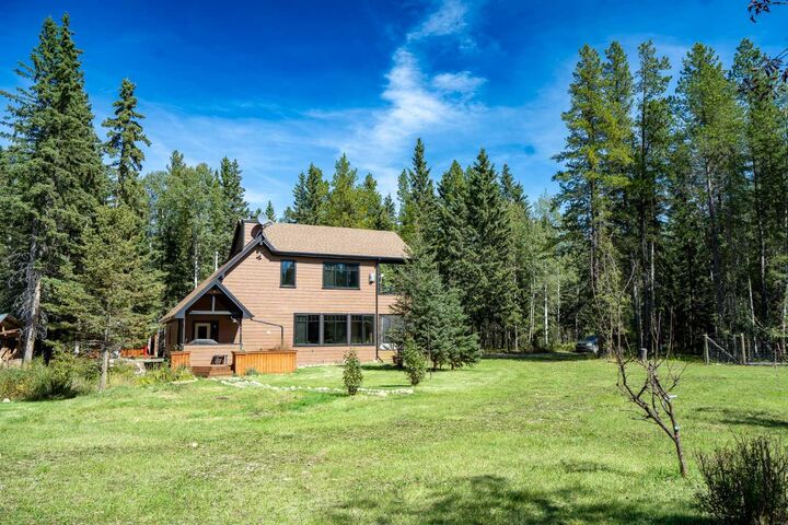 Property Photo: 370040 Range Road 6-3 AB T4T 2A3