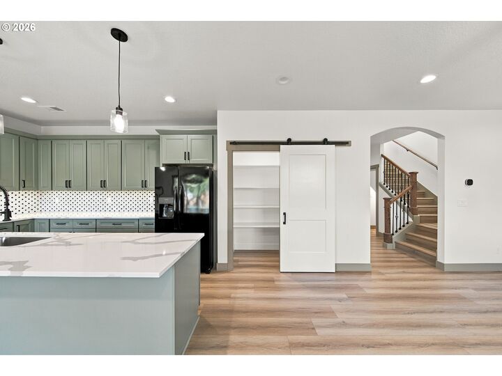 Property Photo: 2716 Firwood Ln OR 97116