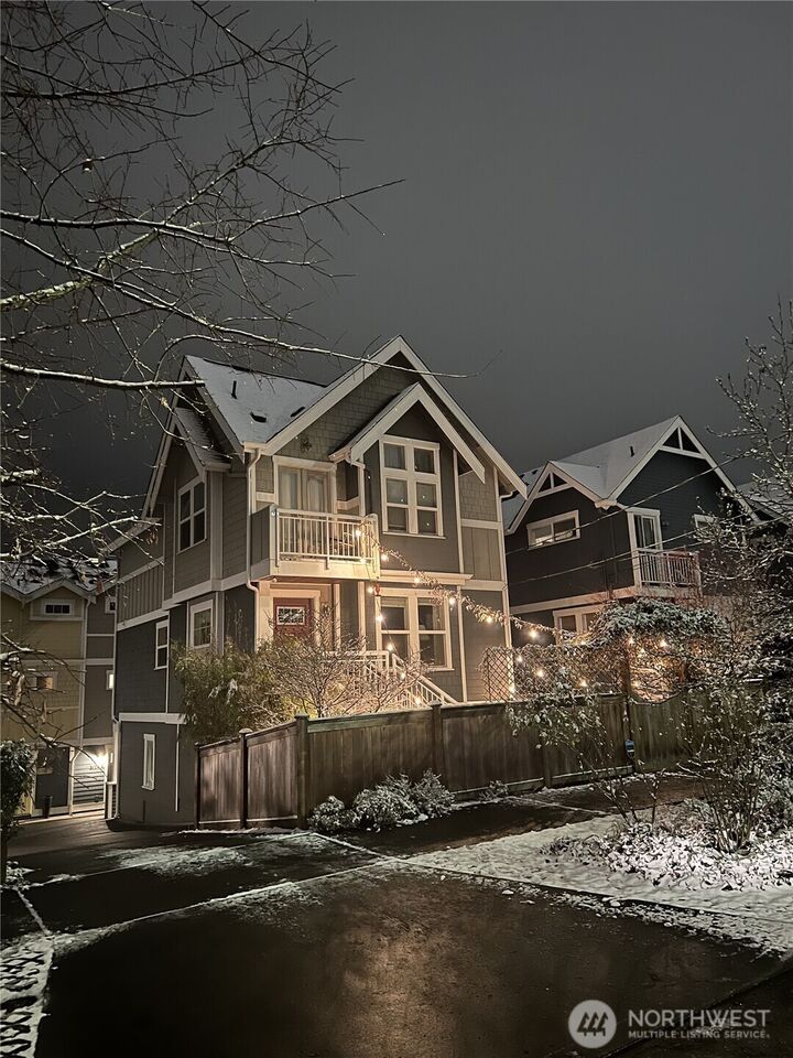 Property Photo: 1822 27th Avenue WA 98122