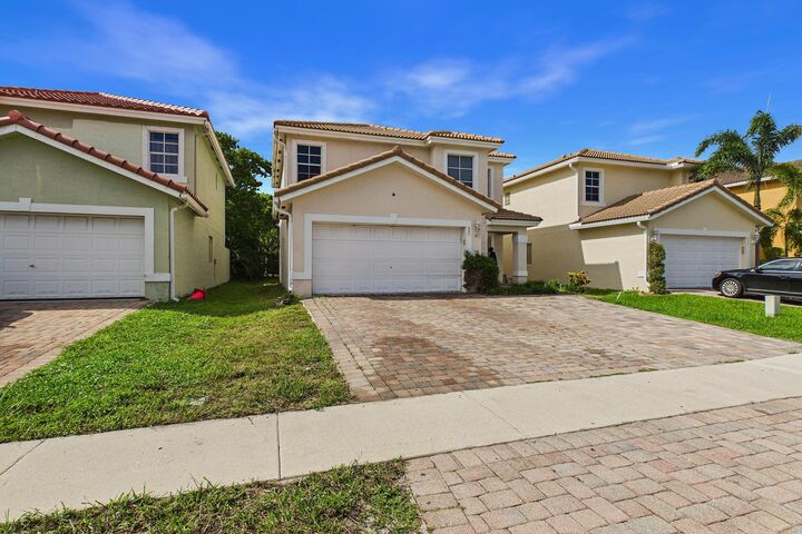 Property Photo:  657 Perdido Heights Drive  FL 33413 
