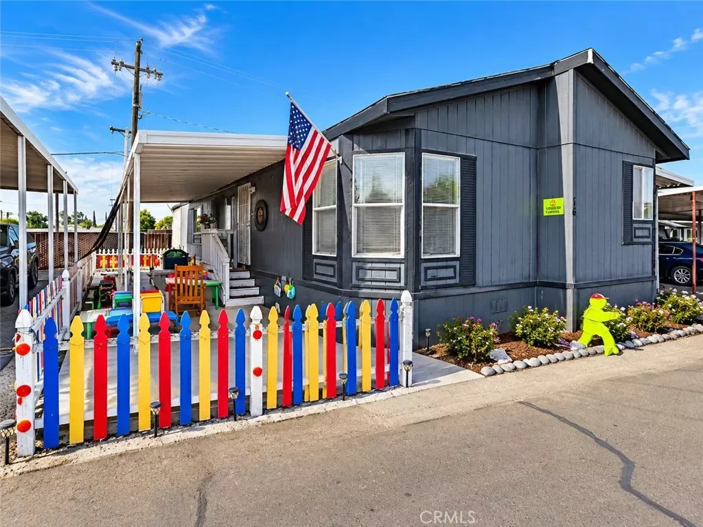 Property Photo:  1907 Dairy Avenue 16  CA 93212 