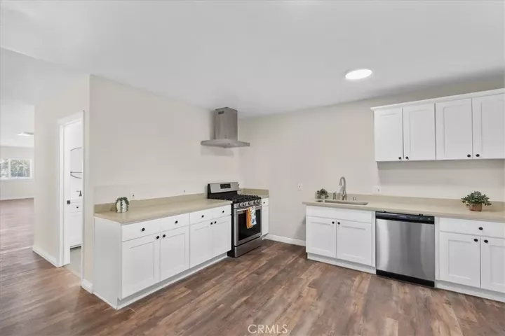 Property Photo:  2640 Roseview  CA 90065 
