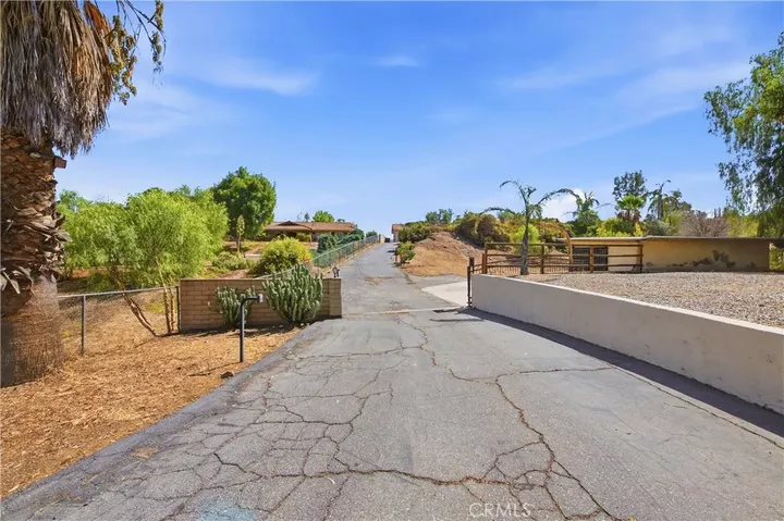 Property Photo: 16800 Sendero Del Charro CA 92504