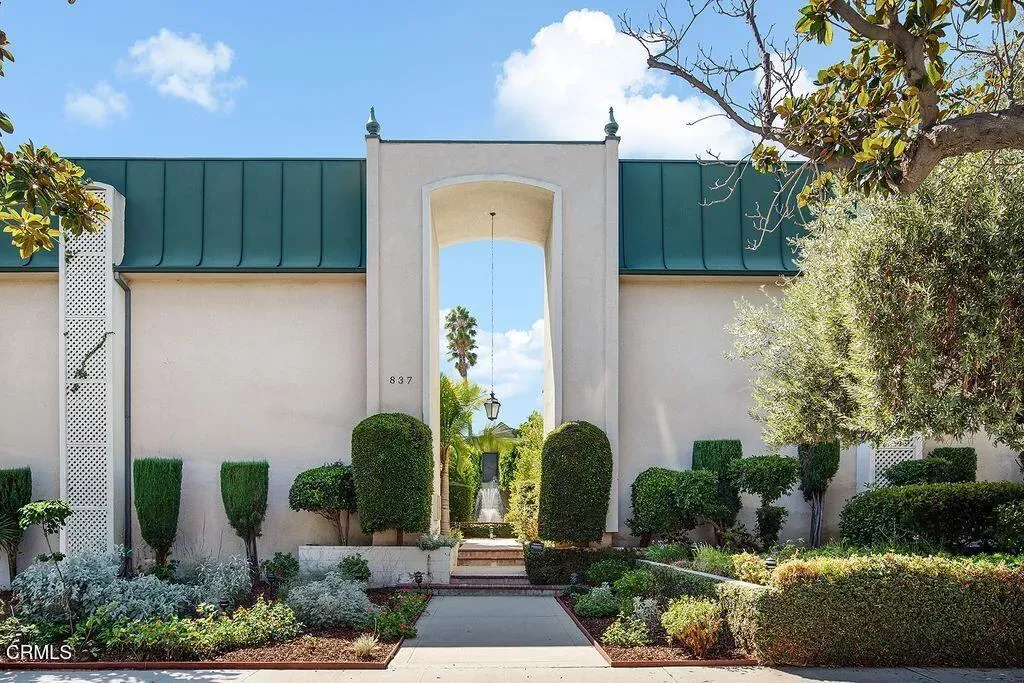 Property Photo: 837 Magnolia Avenue 6 CA 91106
