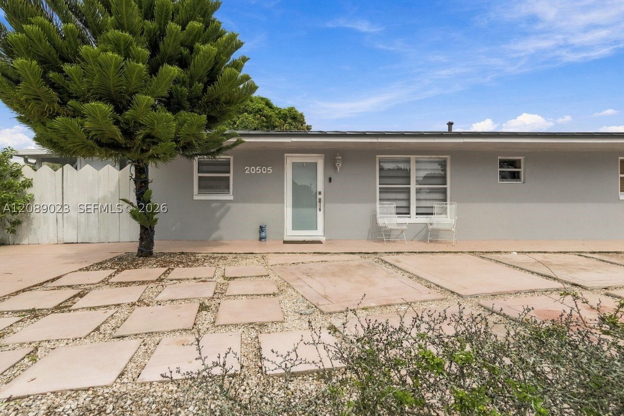 Property Photo: 20505 NW 45th Ave FL 33055
