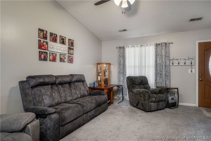 Property Photo:  3901 Cobblestone Drive  IN 47130 