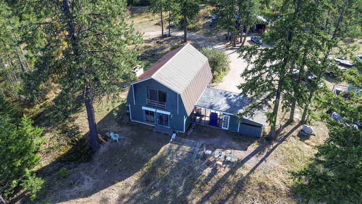 Property Photo:  2231 Blue Creek Locke Rd  WA 99101 