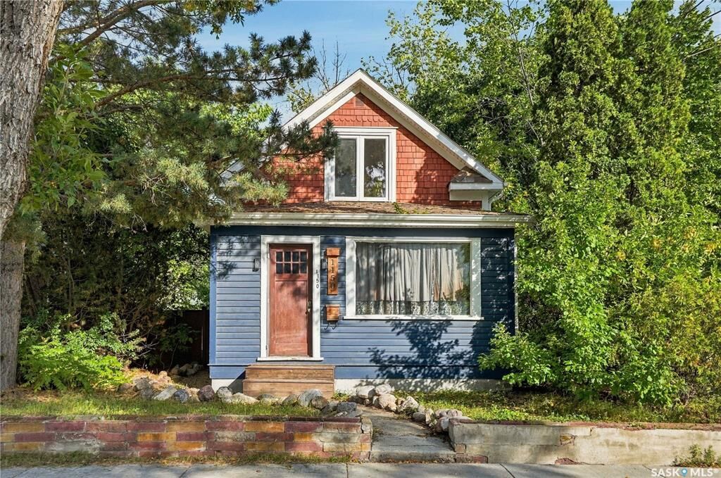 Property Photo: 1150 K Avenue S SK S7M 2G5