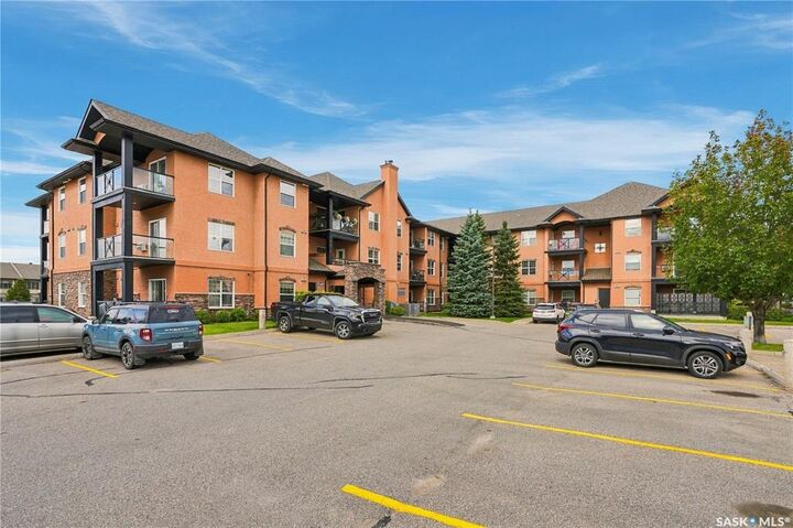 Property Photo:  103 Wellman Lane A106  SK S7T 0C1 