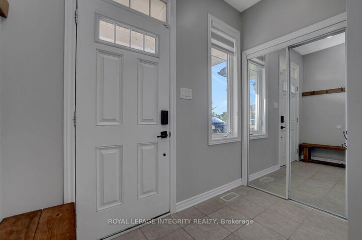 Property Photo: 256 Ponderosa Street ON K2V 0N4