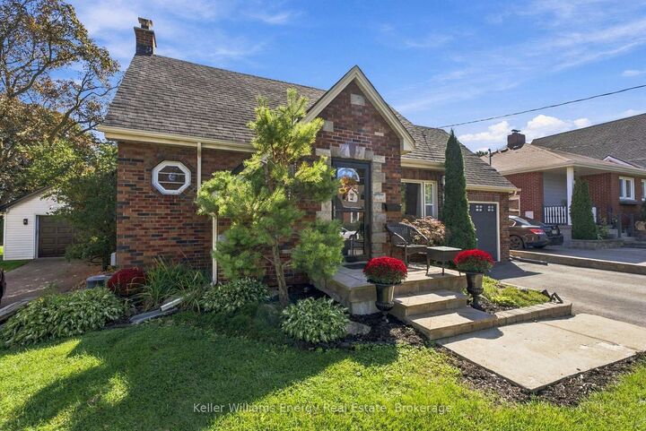 Property Photo: 107 Sutherland Avenue ON L1G 2G4