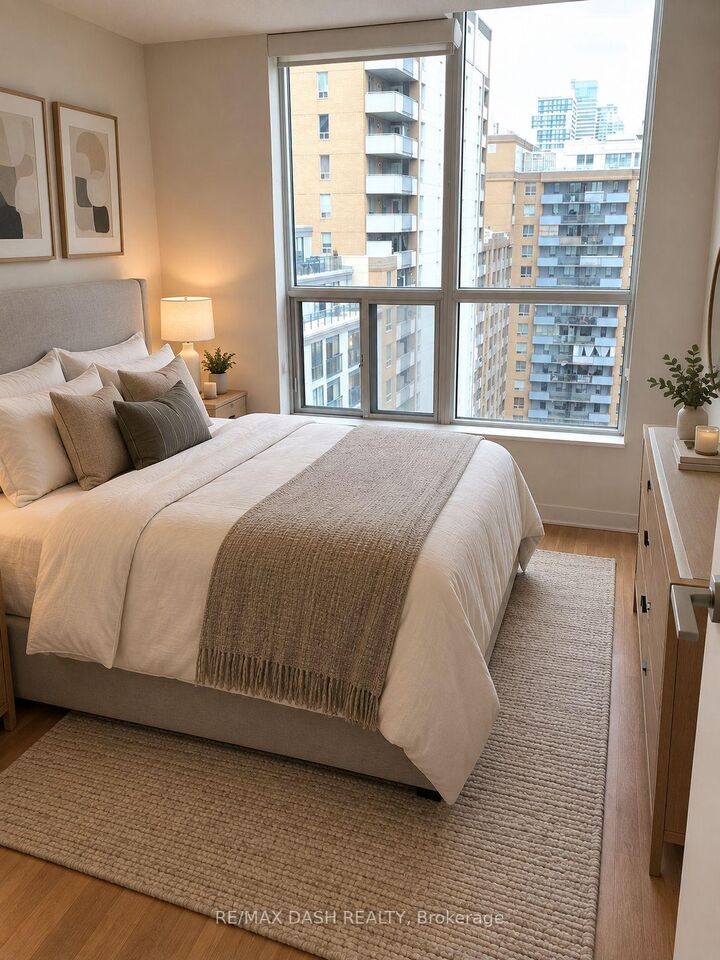 Property Photo:  76 Shuter Street 1302  ON M5B 1B4 