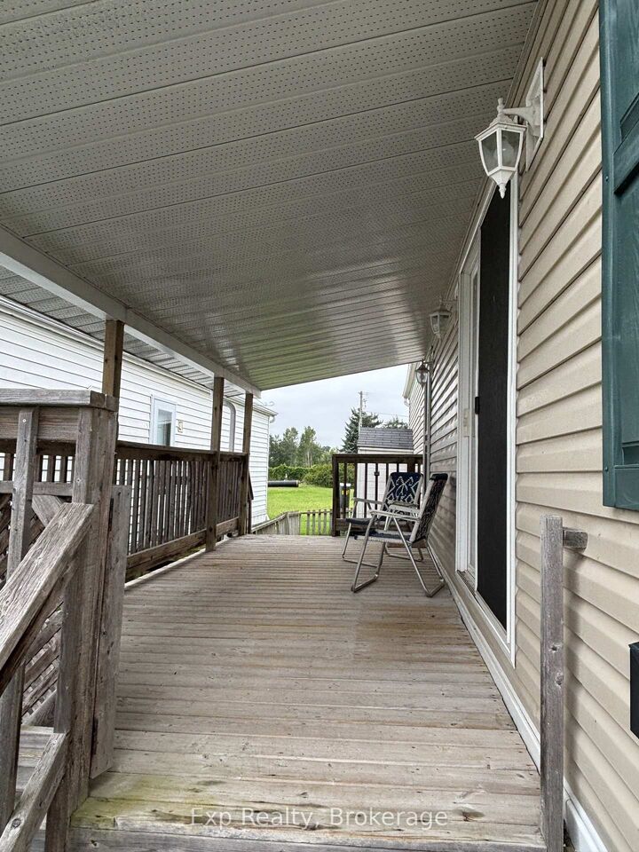Property Photo:  311 Dundas Street E 11  ON K8V 1M1 