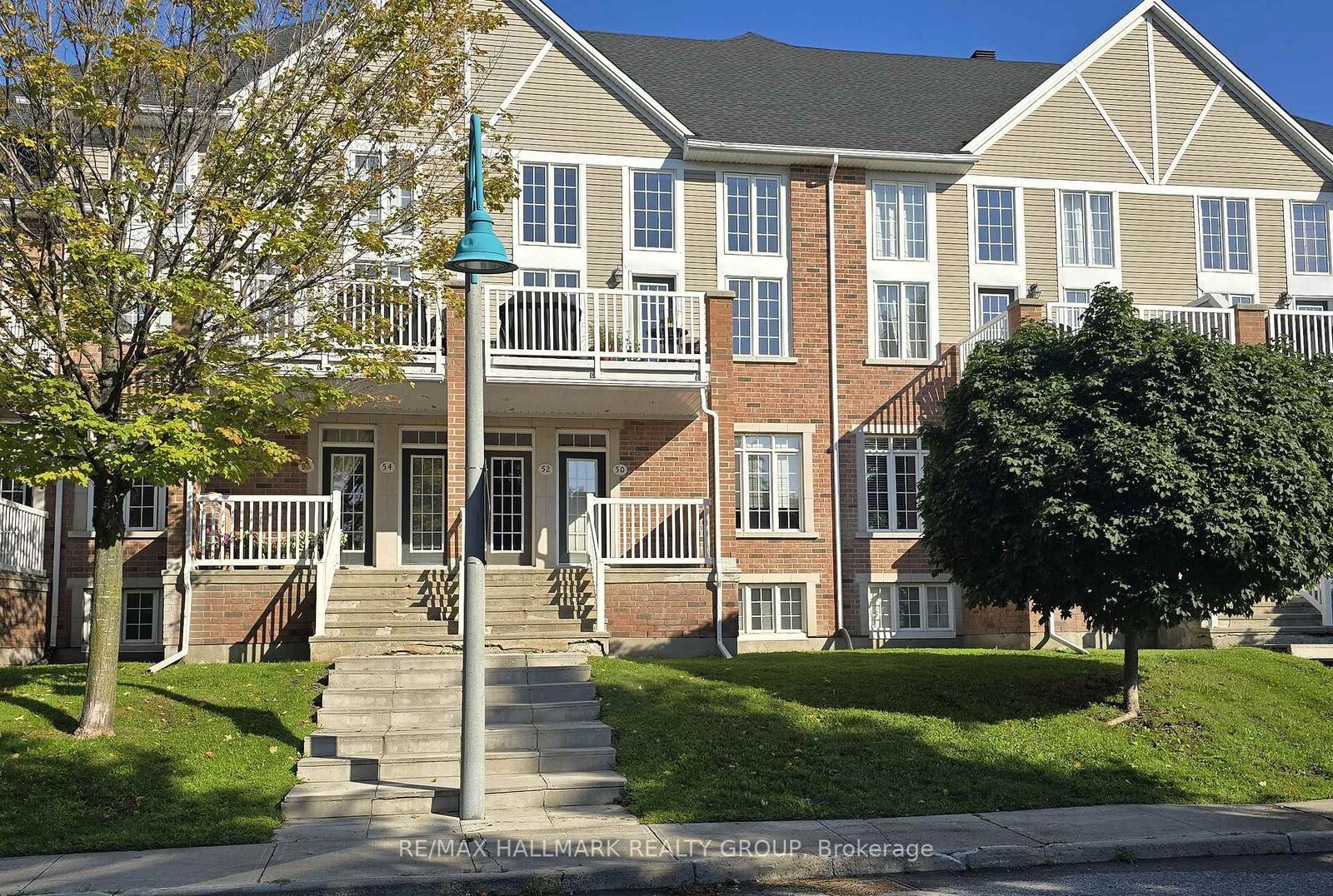 Property Photo:  50 Edenvale Drive  ON K2K 0A3 