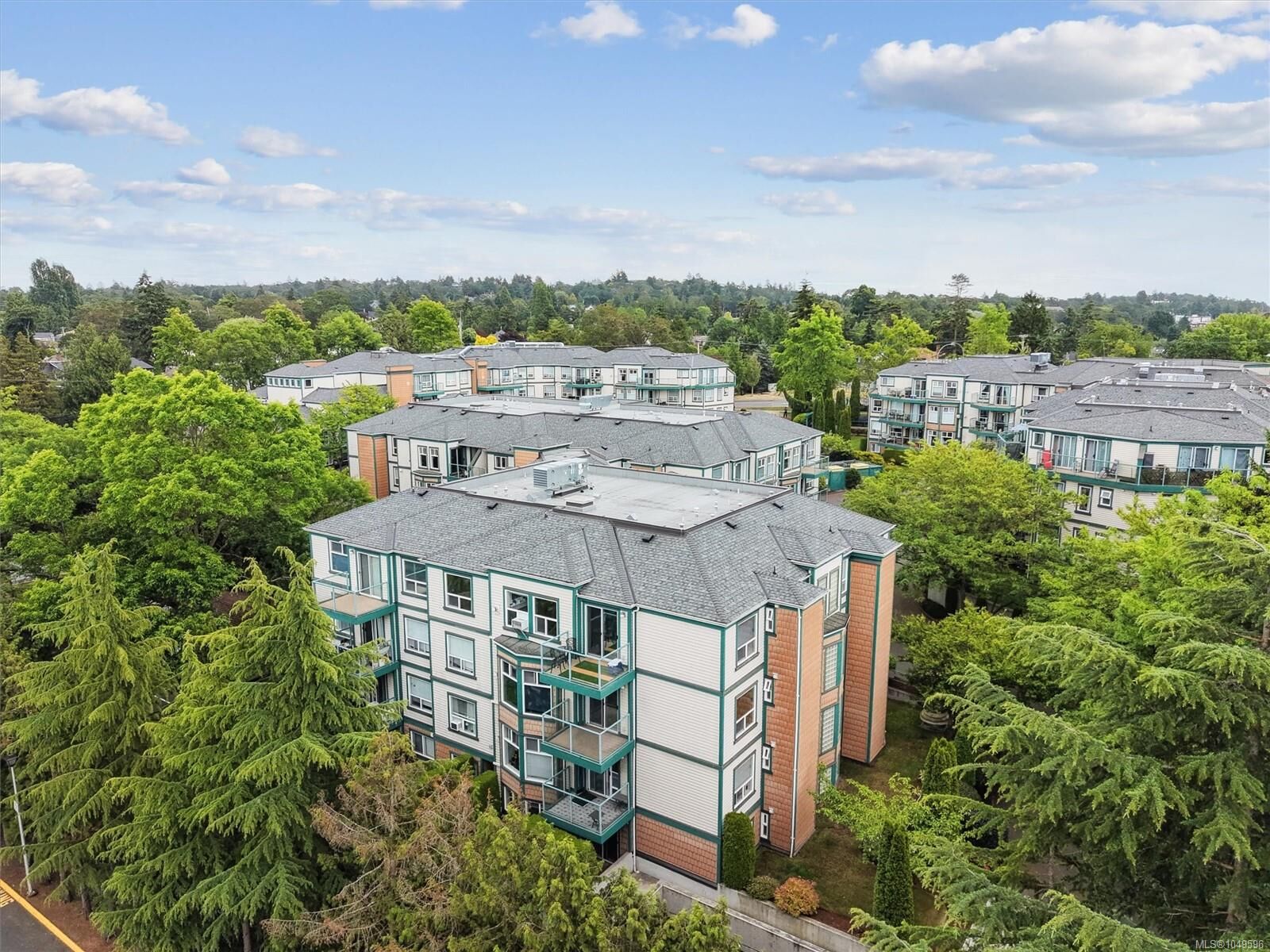 Property Photo:  894 Vernon Ave #112  BC V8X 2W6 