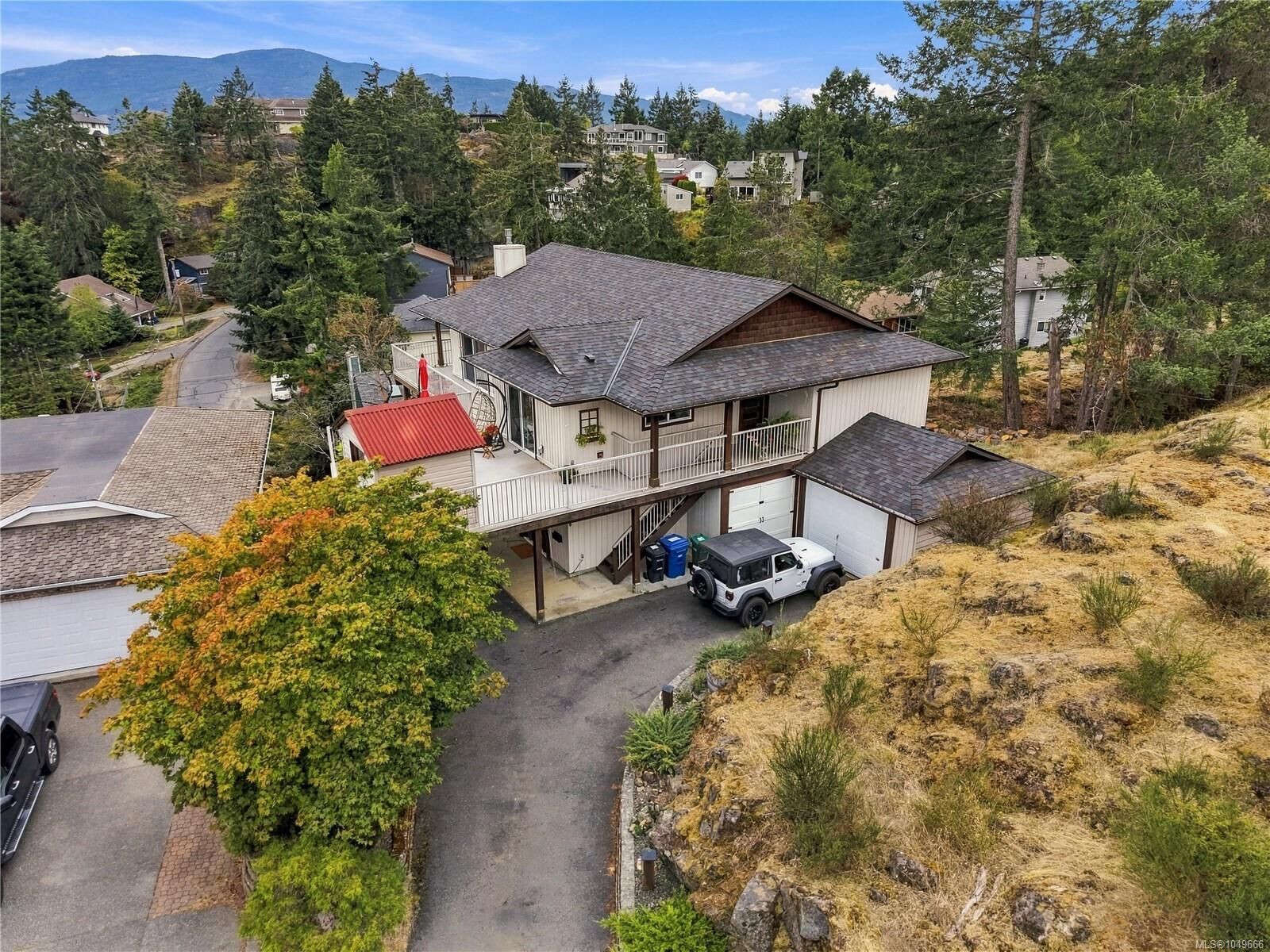 Property Photo: 3146 Robin Hood Dr BC V9T 1P1