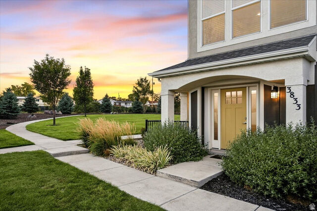 Property Photo: 3833 W Cardenden Ln 231 UT 84129
