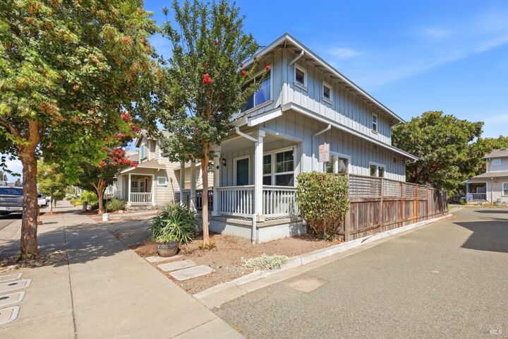 Property Photo:  1322 Trombetta Street  CA 95407 