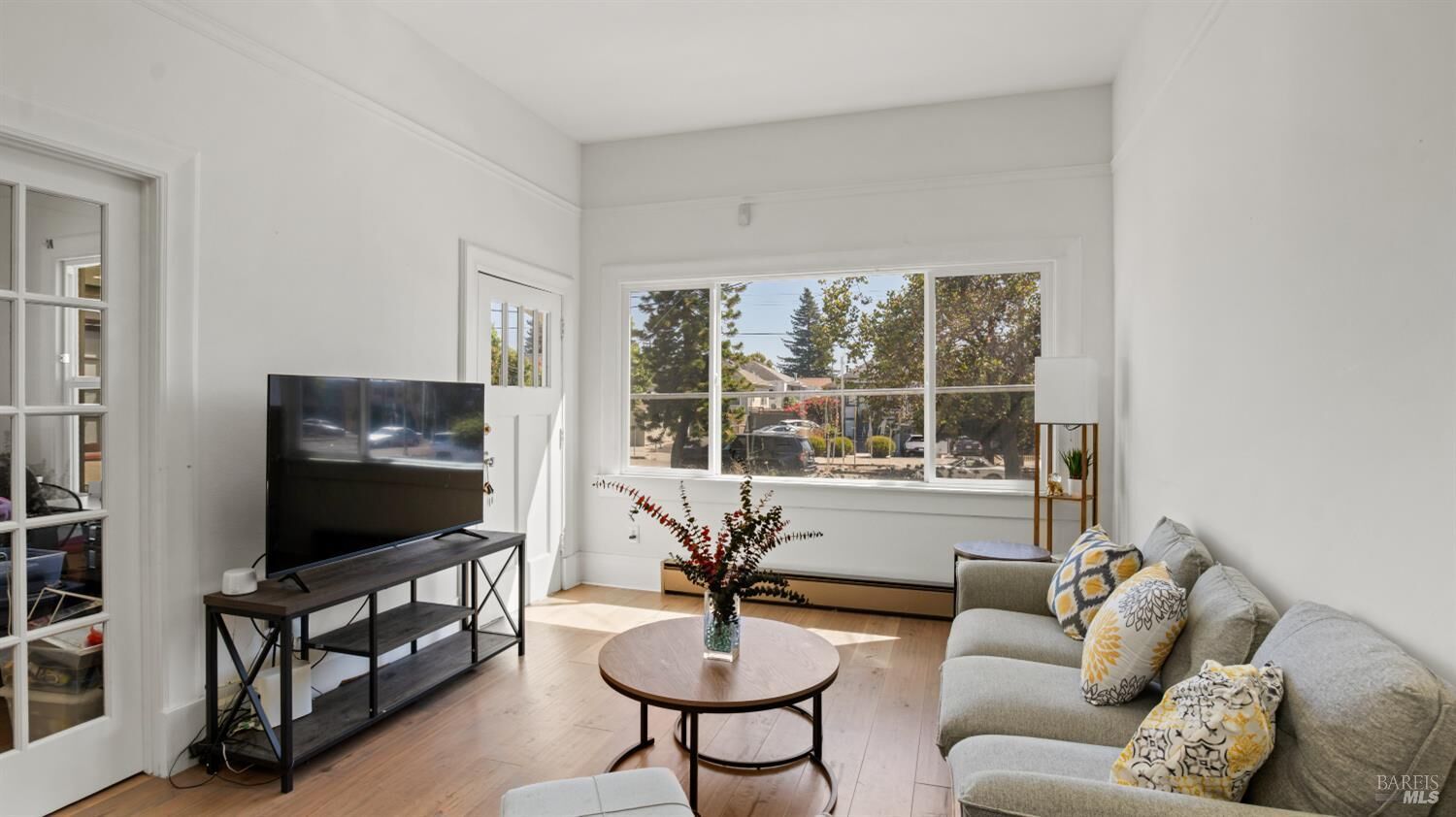 Property Photo: 1160 Powell Street CA 94608