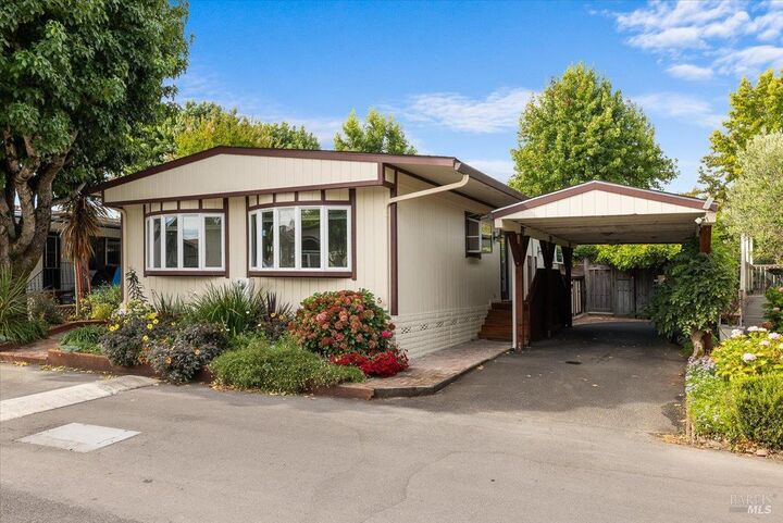 Property Photo: 300 Stony Point Road 105 CA 94952