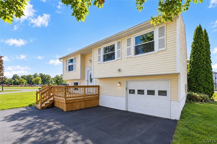 Property Photo:  3888 Pintail Path  NY 13090 