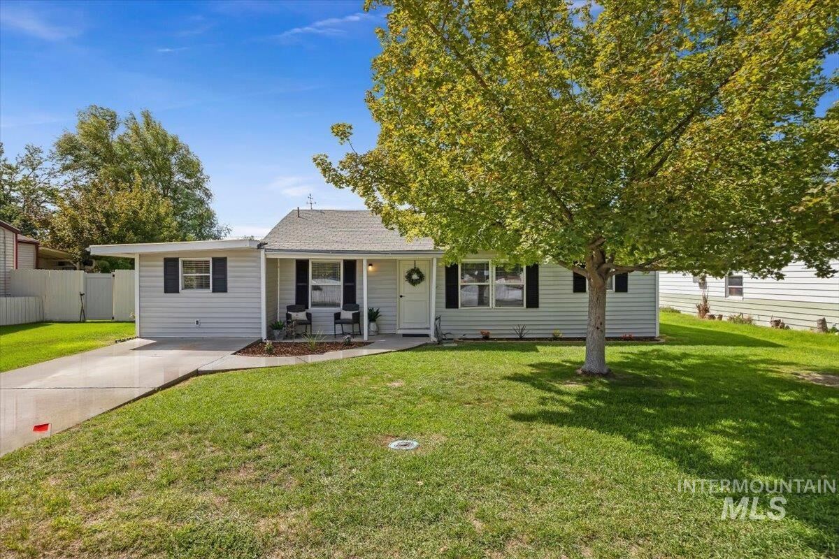 Property Photo:  415 Adams Street  ID 83301 