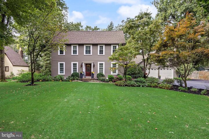 Property Photo:  114 Laurel Lane N  NJ 08054 