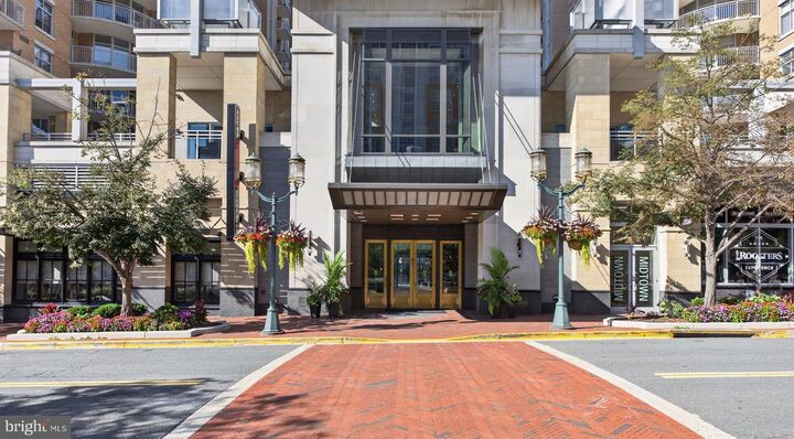 Property Photo:  11990 Market Street 2115  VA 20190 