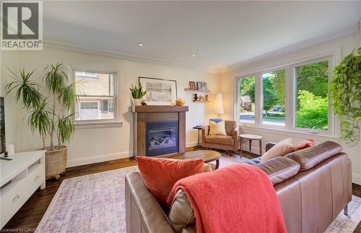 Property Photo:  87 Brentwood Avenue  ON N2H 2C7 