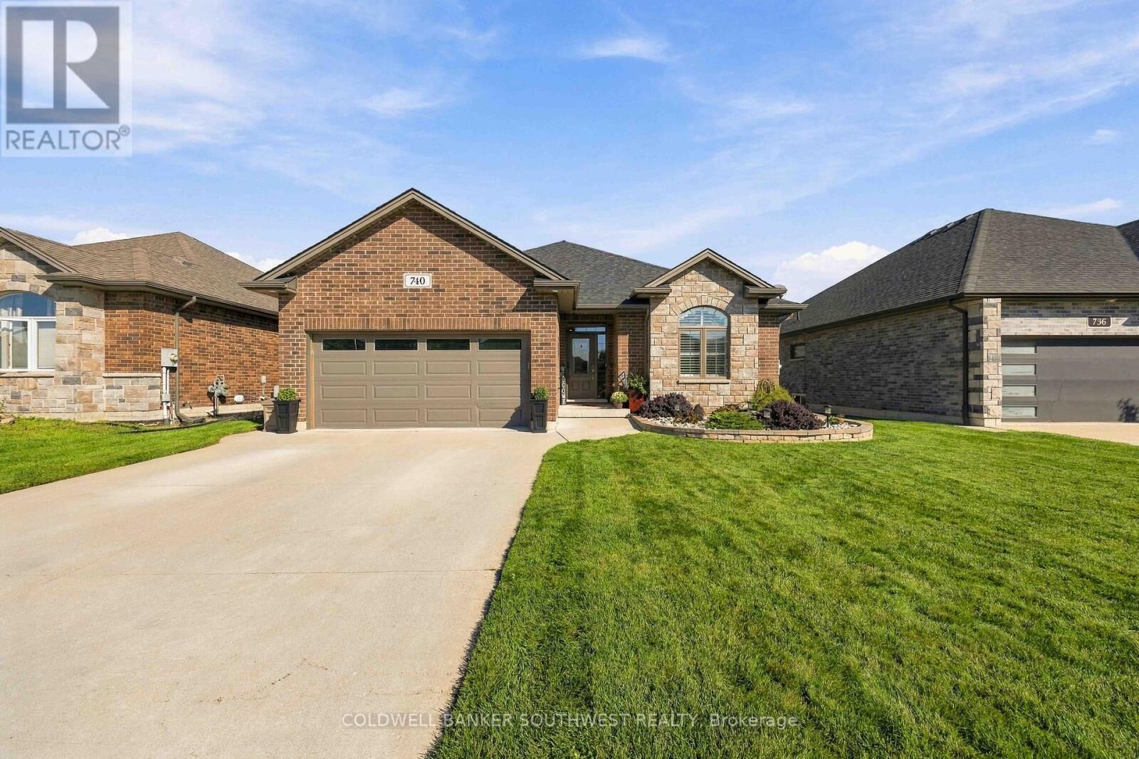 Property Photo: 740 Remington Court ON N7S 0C4