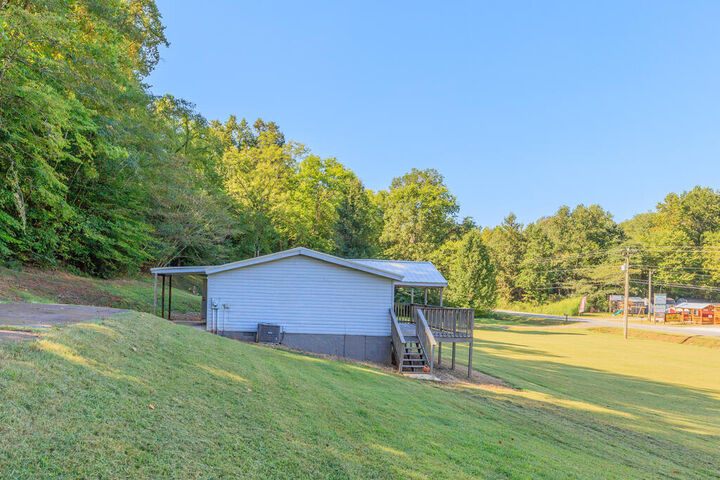 Property Photo: 5394 Cleveland Hwy GA 30710