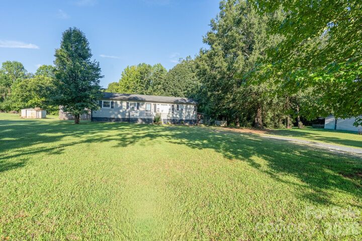Property Photo:  106 Courtney Lane  NC 28146 