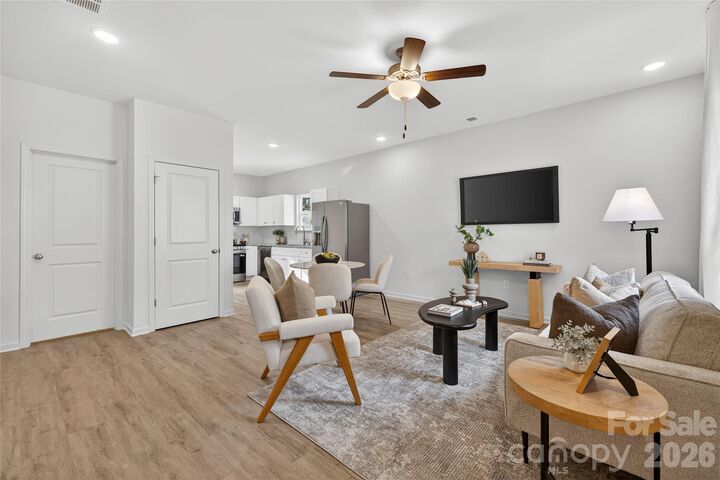 Property Photo:  806 S Salisbury Avenue  NC 28159 