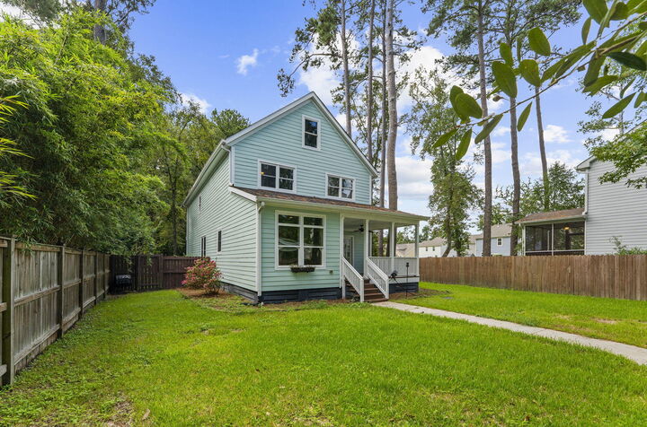 Property Photo:  108 Lowndes Lane  SC 29483 