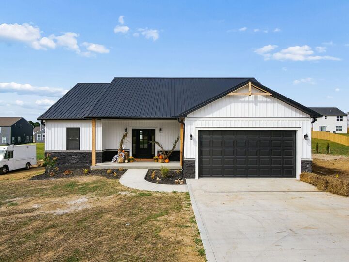 Property Photo: 1400 Township Rd 179 OH 43311