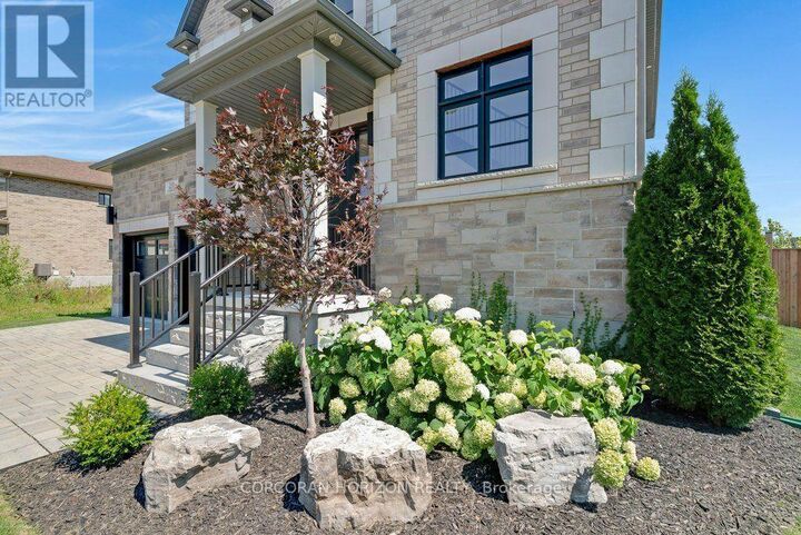 Property Photo:  211 Ambrous Crescent  ON N1G 0G3 