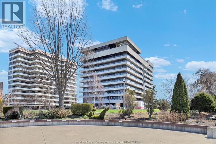 Property Photo:  5125 Riverside Drive East 604  ON N8S 4L8 
