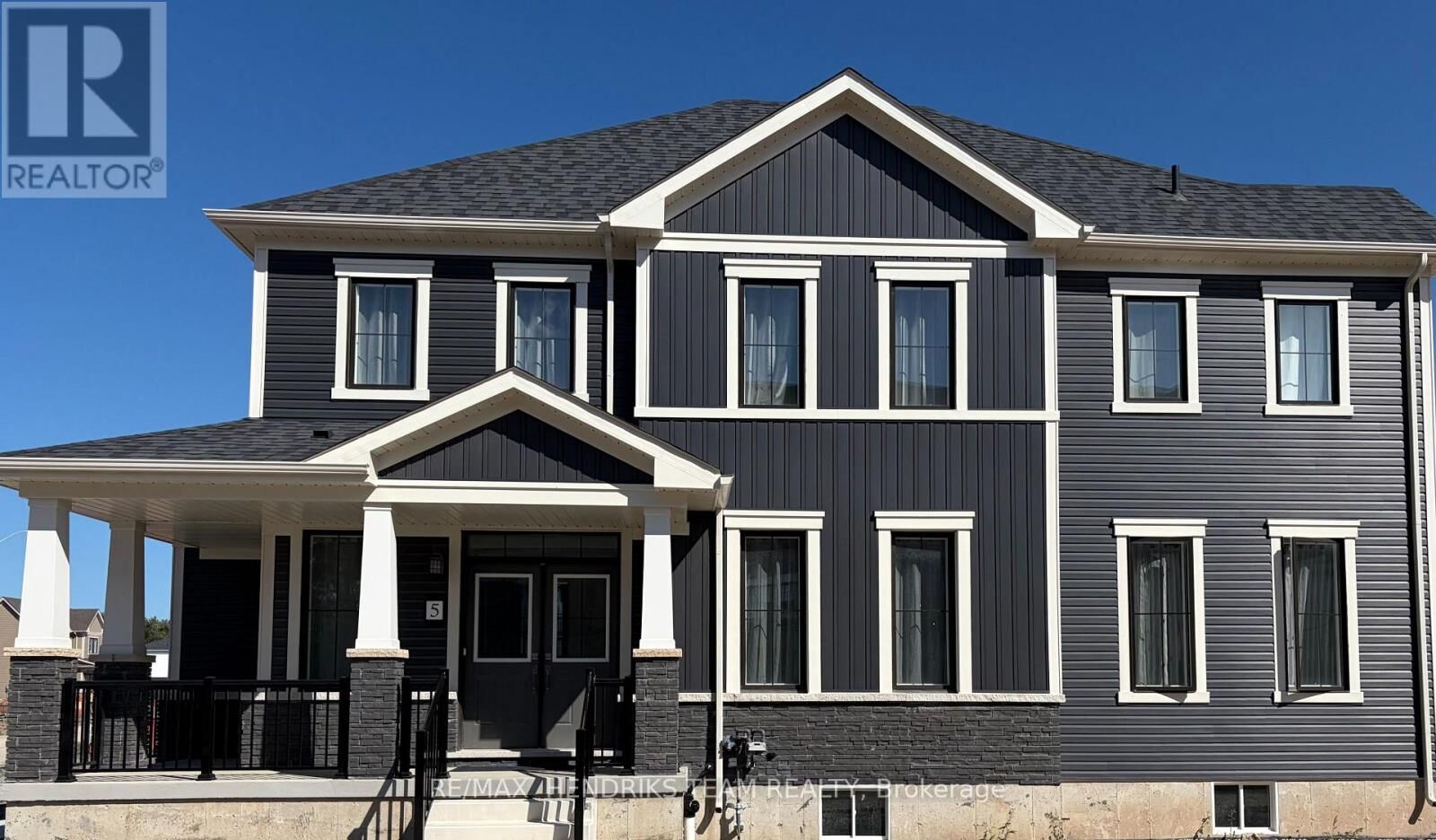 Property Photo:  5 Derose Avenue South  ON L3B 5N5 