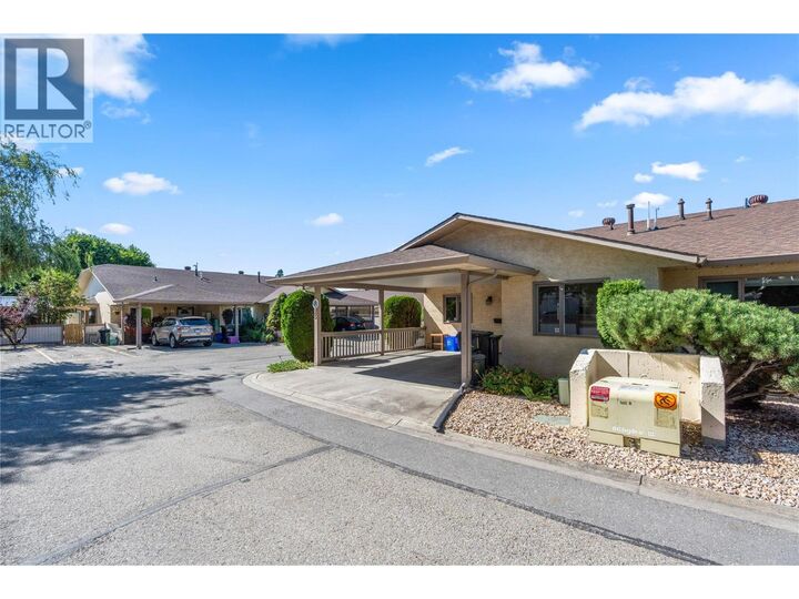 Property Photo:  2107 43 Avenue 25  BC V1T 3K6 