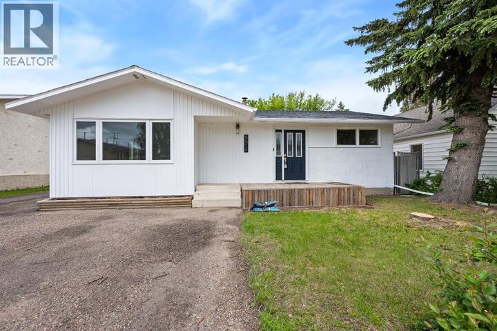 Property Photo:  5510 45 Street  AB T9V 0C2 