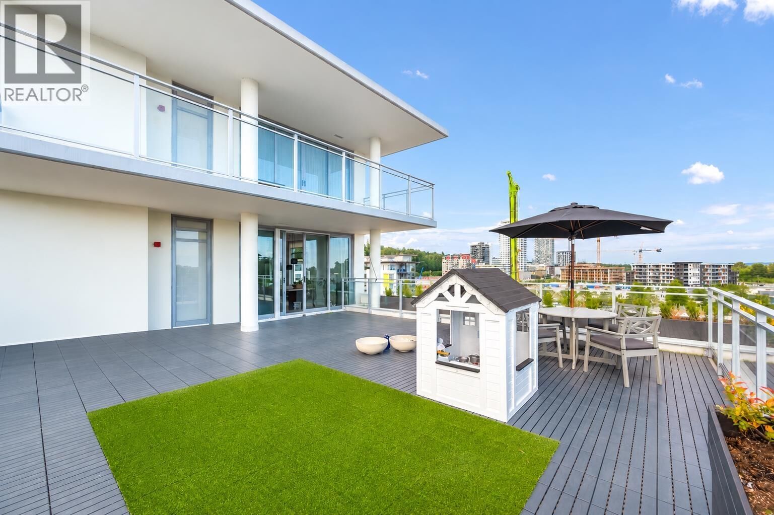 Property Photo: 3198 Riverwalk Avenue 605 BC V5S 0E8