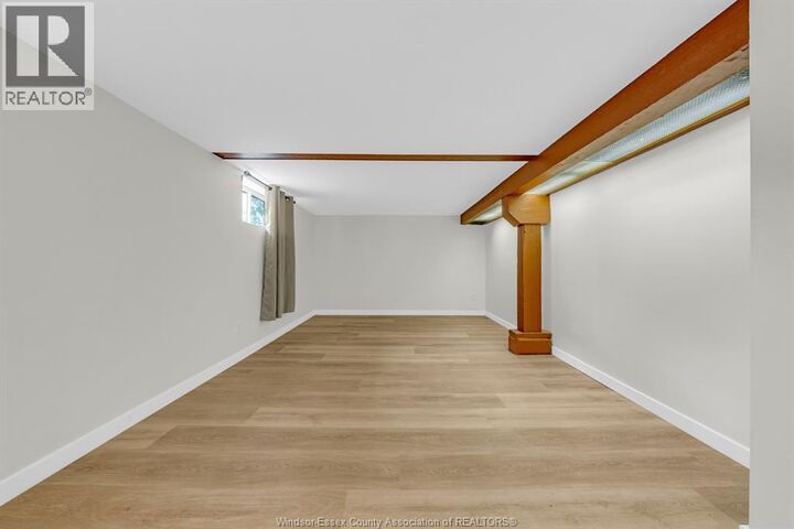 Property Photo:  427 Cameron Lower  ON N9B 1Y9 