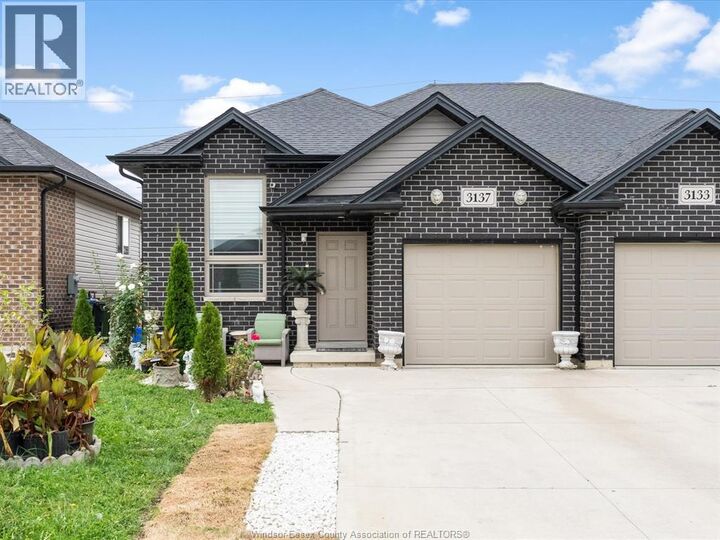 Property Photo:  3137 Viola Crescent  ON N8N 0A1 