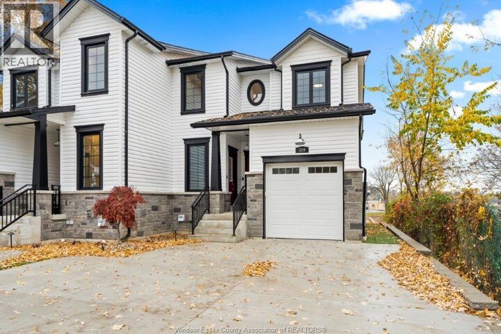 Property Photo:  322 Ramsay  ON N9V 1Y5 