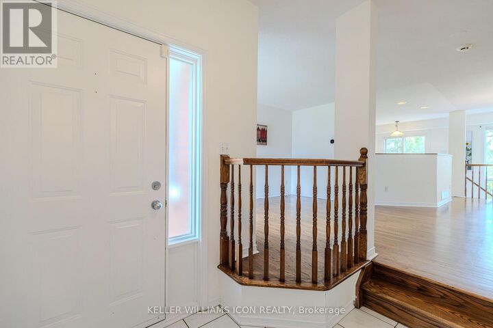 Property Photo: 50 Malhotra Court ON K1V 1K2