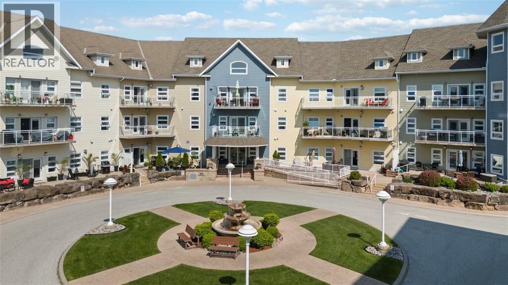 Property Photo:  1550 Venetian Boulevard 214  ON N7T 0A4 
