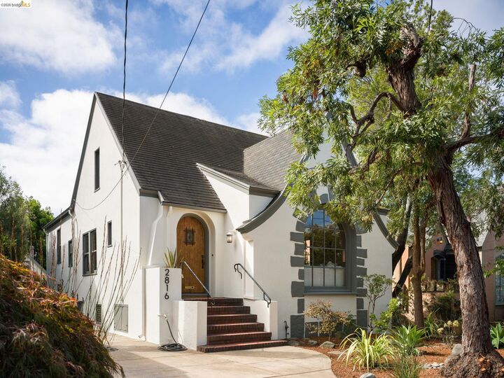 Property Photo:  2816 Webster St  CA 94705 