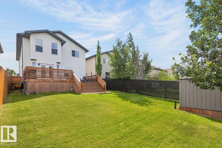Property Photo: 10 Douglas Crescent AB T9E 8P3